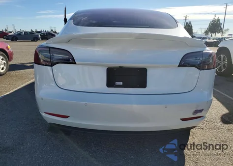 2019 Tesla Model 3 из США, поврежденный, VIN 5YJ3E1EB6KF150486